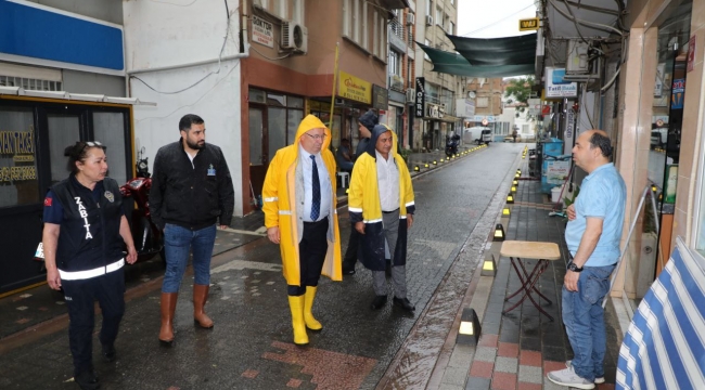  Başkan Ertaş, yağmurla mücadelede sahada