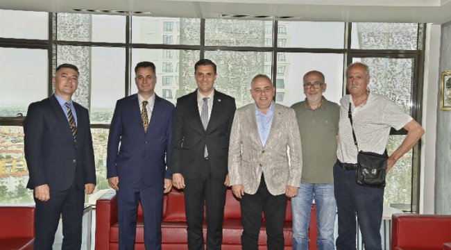 Milletvekili Bakırlıoğlu ve Akhisar OSB'den Başkan Zeyrek'e ziyaret